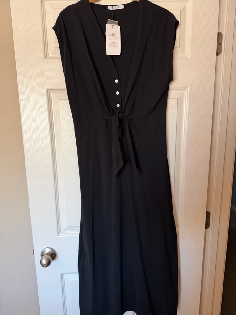 Easy Wear Black Tie-Front V-Neck Midi Dress